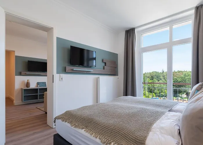 Westside Arthotel 104 4*